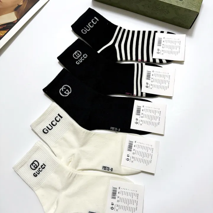 スーパーコピー グッチ 靴下