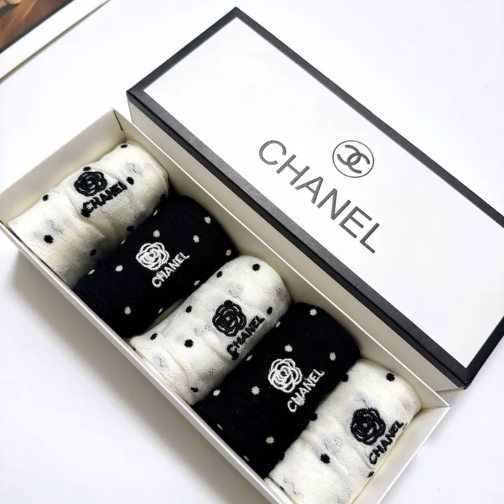 スーパーコピー シャネル 靴下