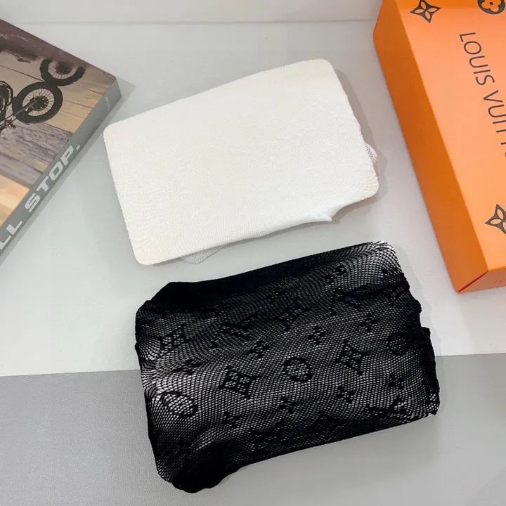 スーパーコピー ルイヴィトン 靴下