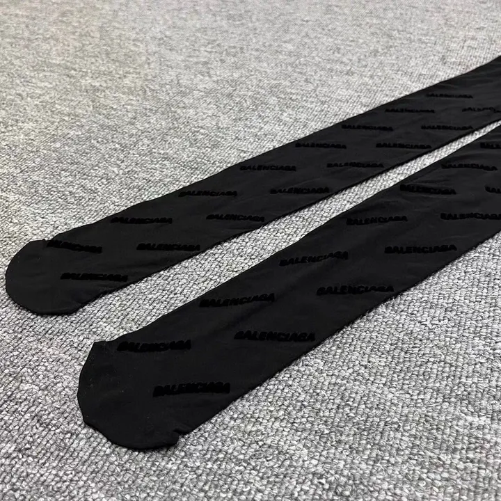 スーパーコピー バレンシアガ 靴下