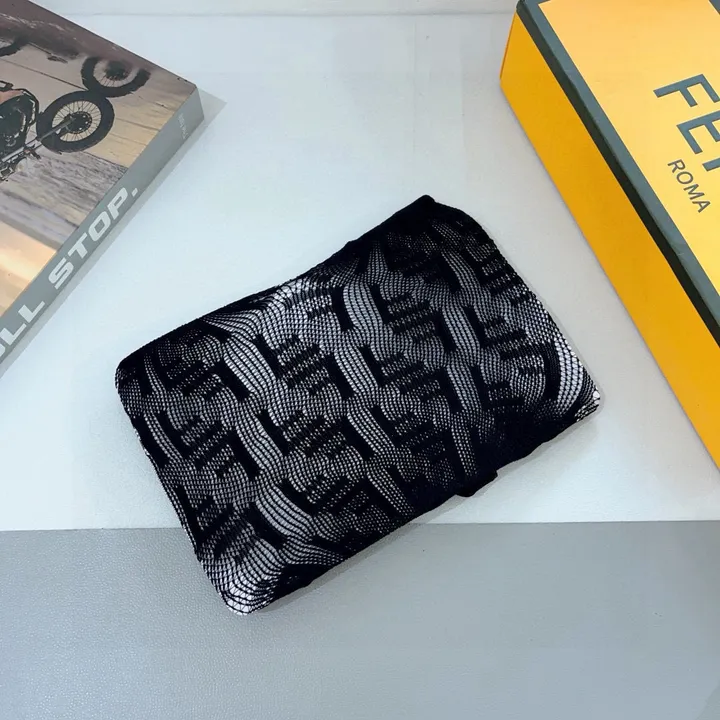 スーパーコピー ヴェルサーチ 靴下