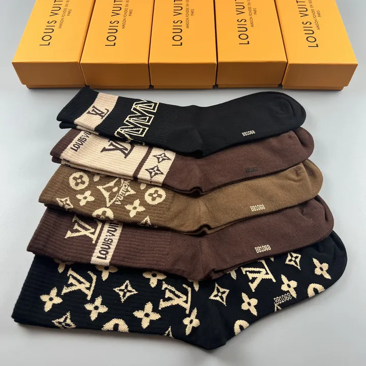 スーパーコピー ルイヴィトン 靴下