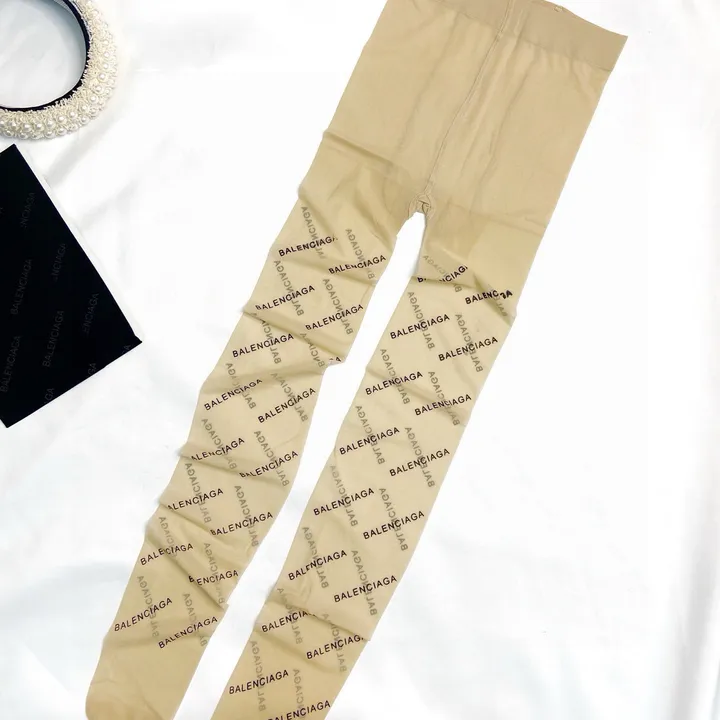 スーパーコピー バレンシアガ 靴下