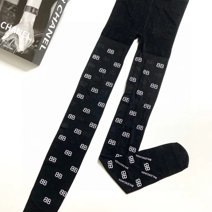 スーパーコピー バレンシアガ 靴下