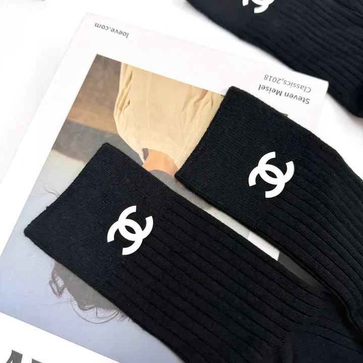 スーパーコピー シャネル 靴下