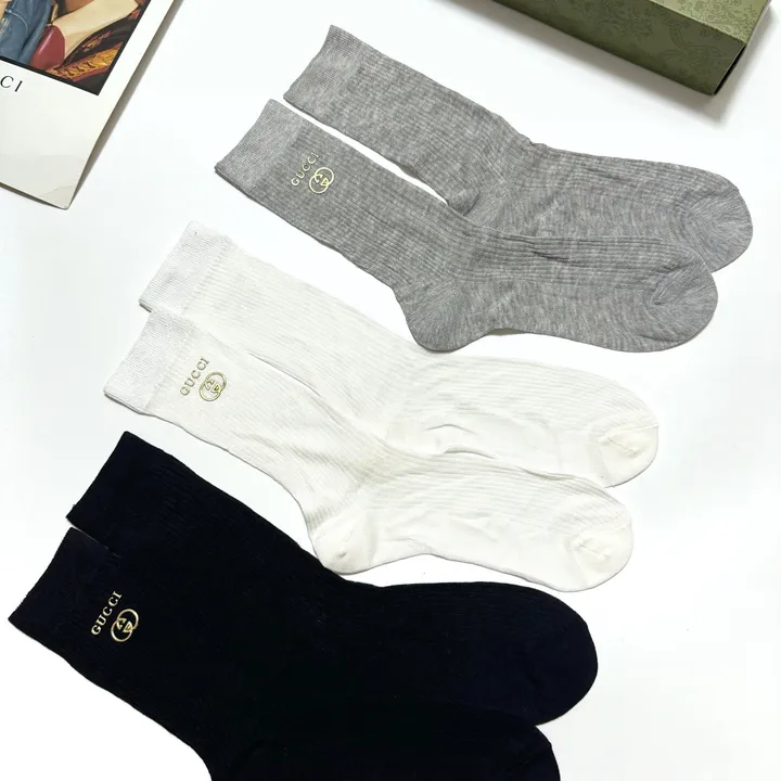 スーパーコピー グッチ 靴下