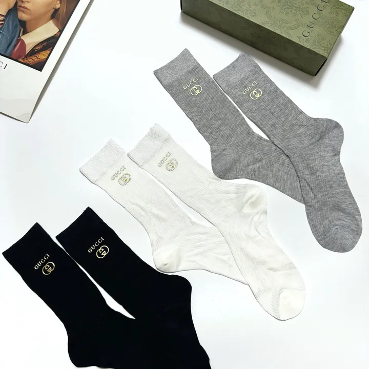 スーパーコピー グッチ 靴下