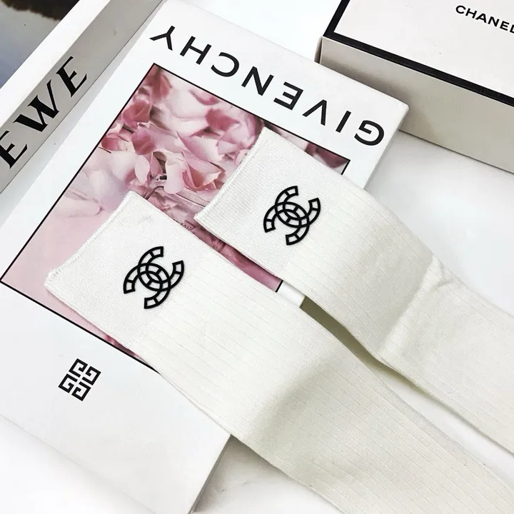 スーパーコピー シャネル 靴下