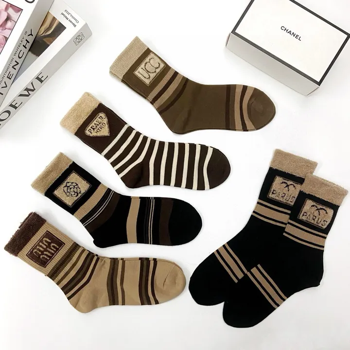 スーパーコピー シャネル 靴下