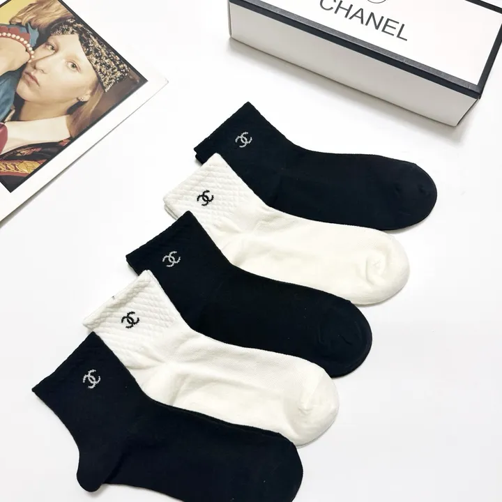スーパーコピー シャネル 靴下