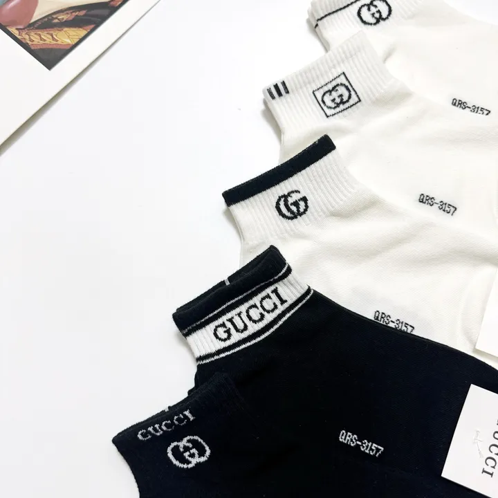 スーパーコピー グッチ 靴下