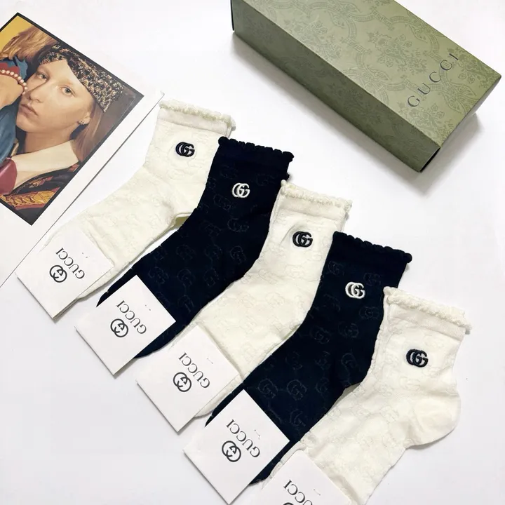 スーパーコピー グッチ 靴下