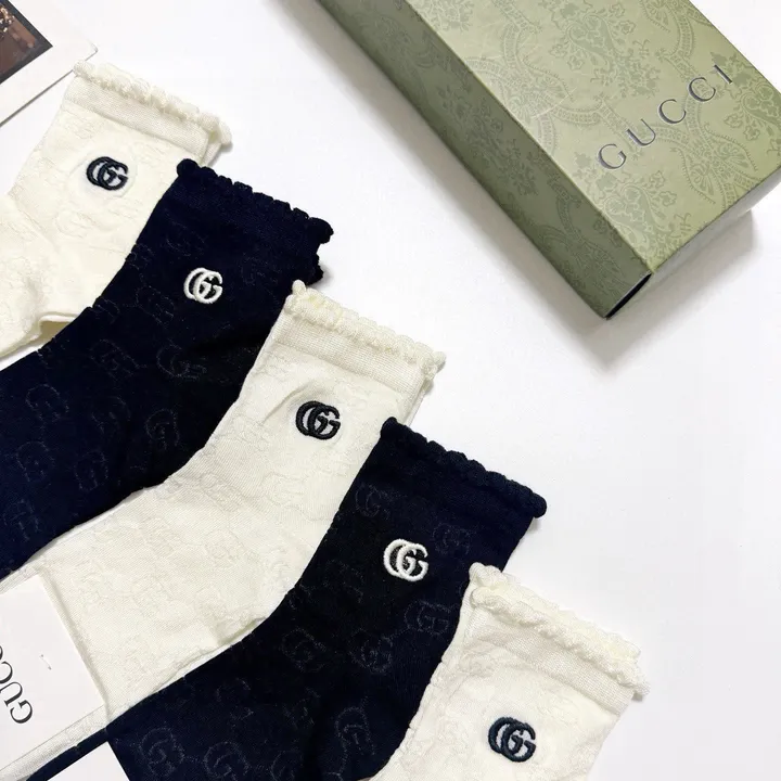 スーパーコピー グッチ 靴下