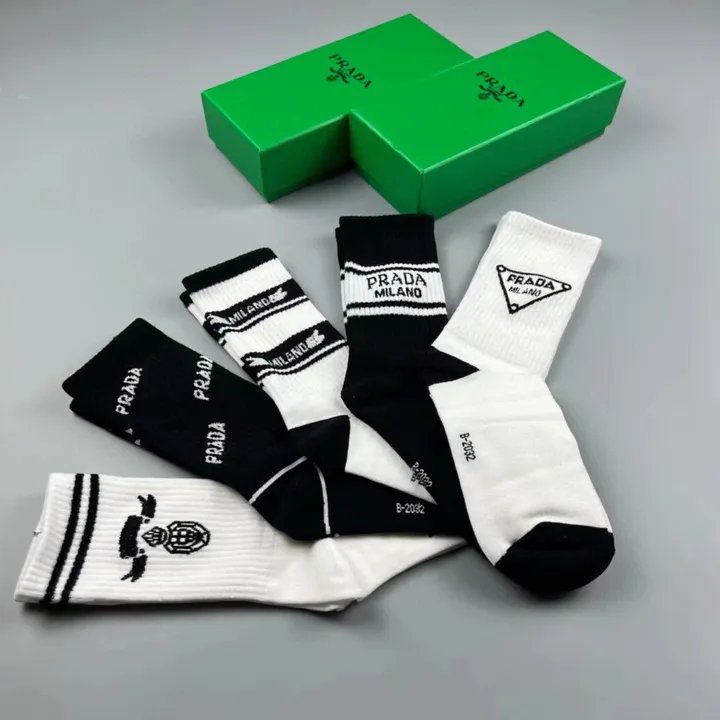 スーパーコピー バレンシアガ 靴下