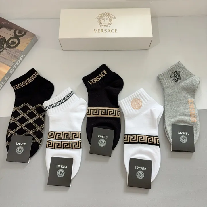 スーパーコピー ヴェルサーチ 靴下