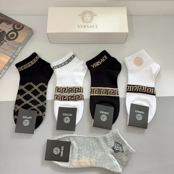 スーパーコピー ヴェルサーチ 靴下