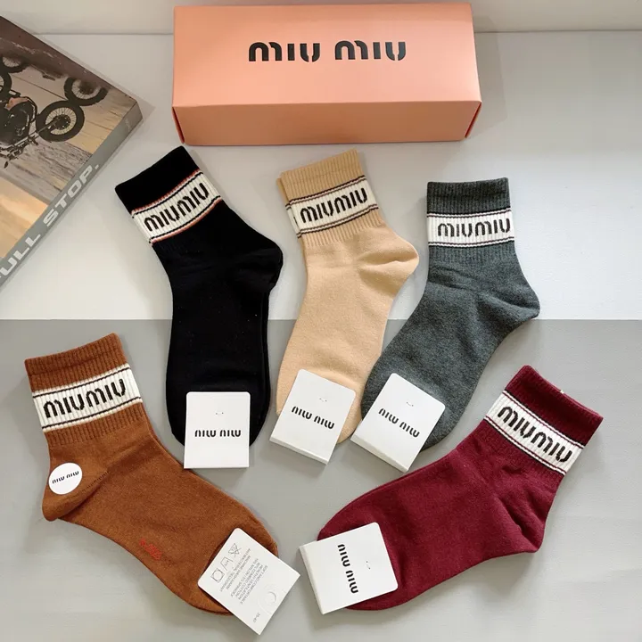 スーパーコピー ルイヴィトン 靴下