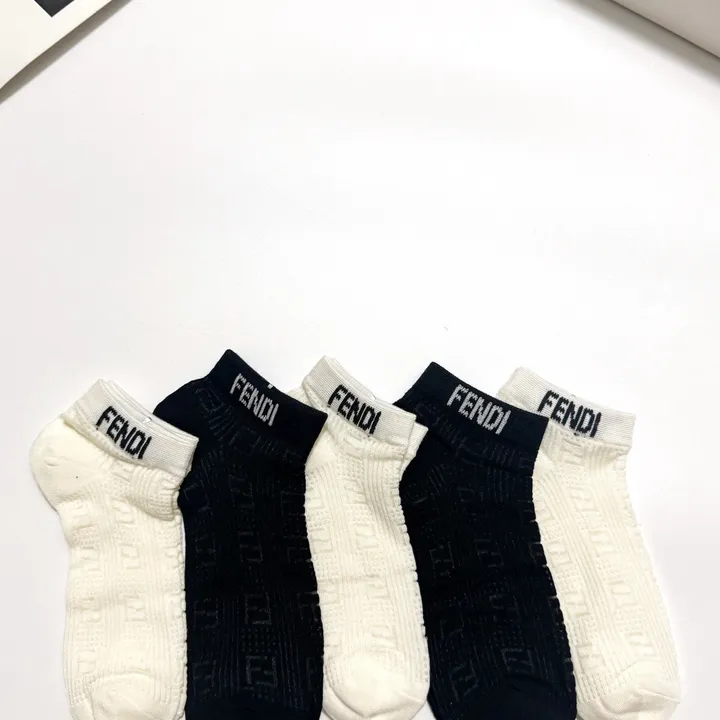 スーパーコピー グッチ 靴下