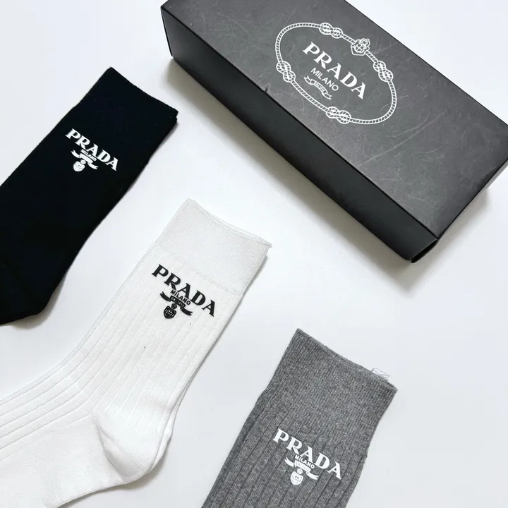 スーパーコピー バレンシアガ 靴下