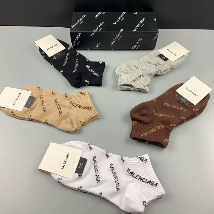 スーパーコピー バレンシアガ 靴下