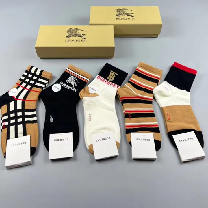 スーパーコピー プラダ 靴下