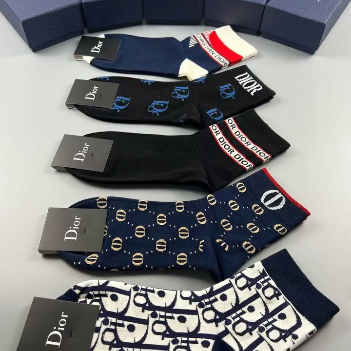 スーパーコピー ディオール 靴下