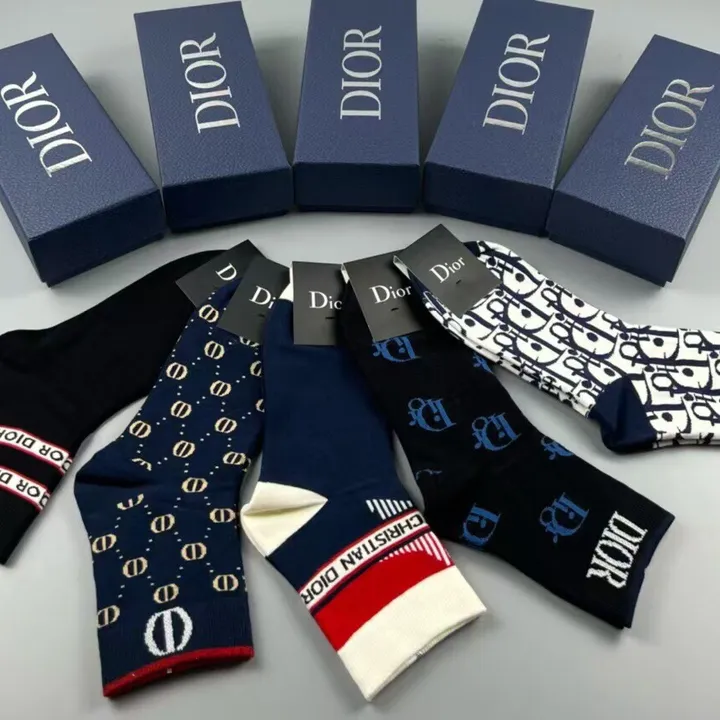 スーパーコピー ディオール 靴下