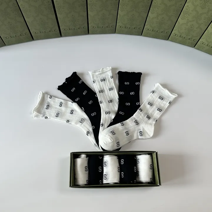スーパーコピー グッチ 靴下