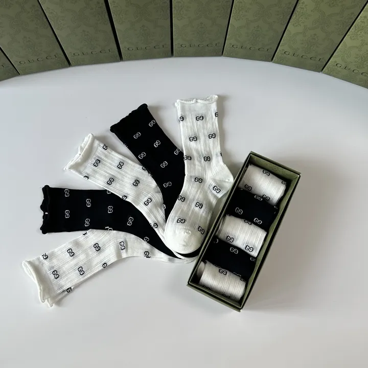 スーパーコピー グッチ 靴下