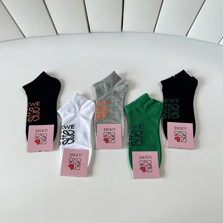 スーパーコピー ロエベ 靴下