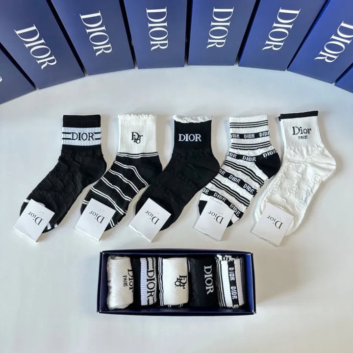 スーパーコピー ディオール 靴下