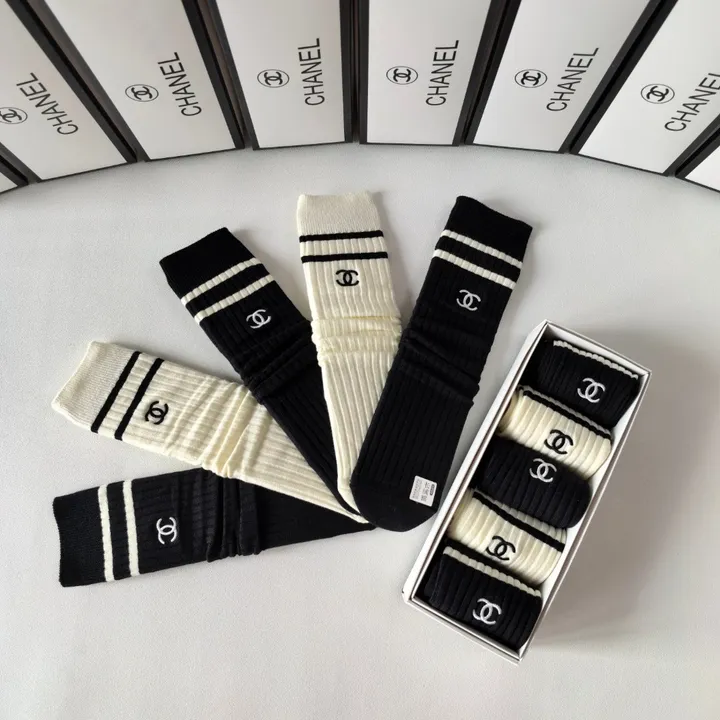 スーパーコピー シャネル 靴下