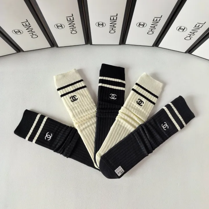 スーパーコピー シャネル 靴下