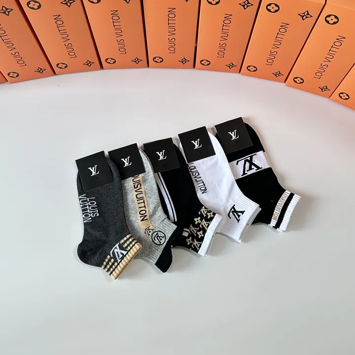 スーパーコピー ルイヴィトン 靴下