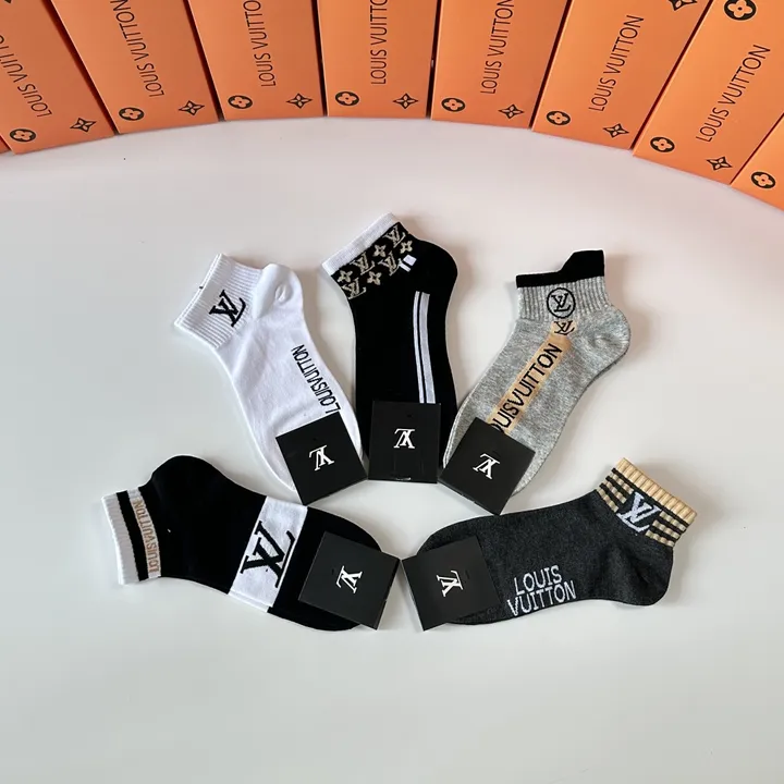 スーパーコピー ルイヴィトン 靴下
