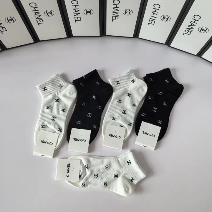 スーパーコピー シャネル 靴下