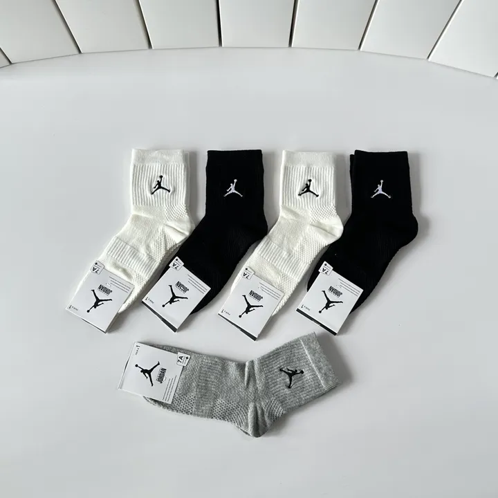 スーパーコピー エアジョーダン 靴下