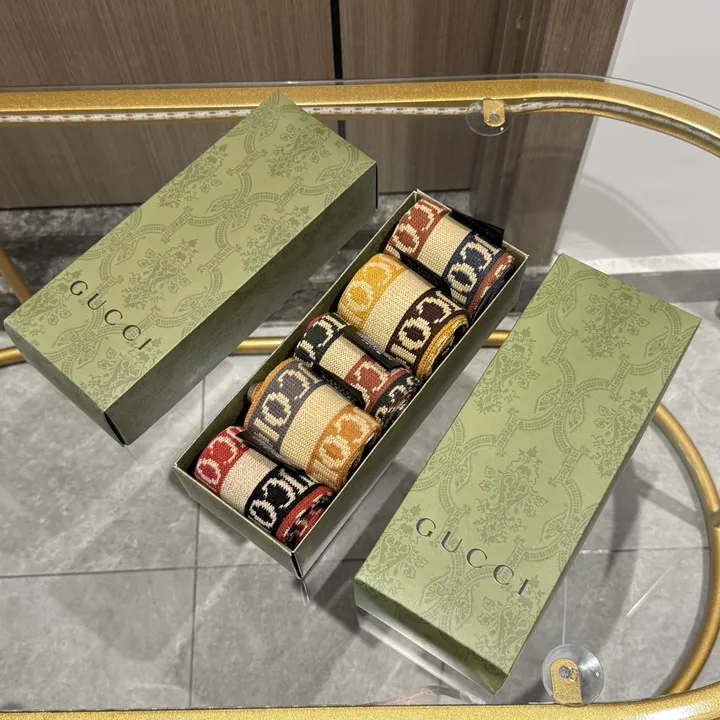 スーパーコピー グッチ 靴下