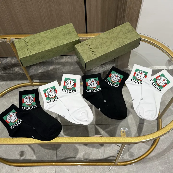 スーパーコピー グッチ 靴下