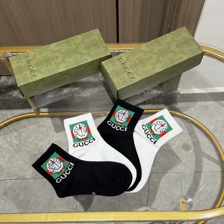 スーパーコピー グッチ 靴下