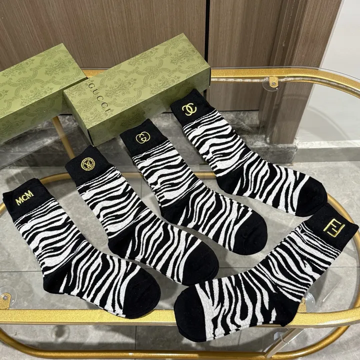スーパーコピー グッチ 靴下