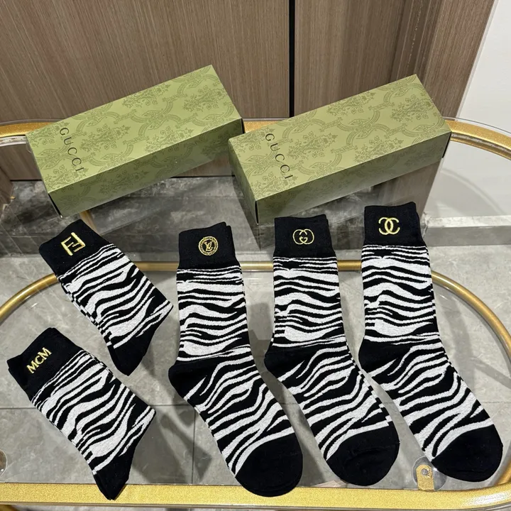 スーパーコピー グッチ 靴下