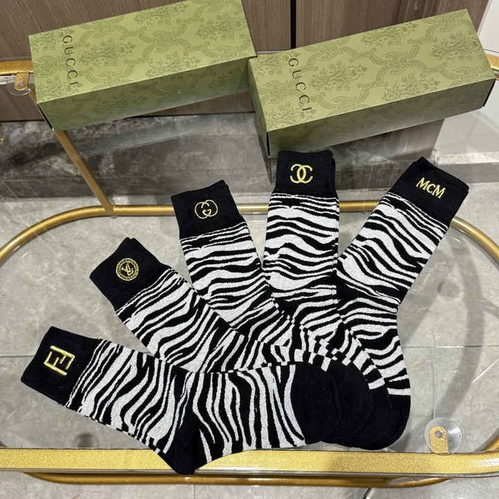 スーパーコピー グッチ 靴下