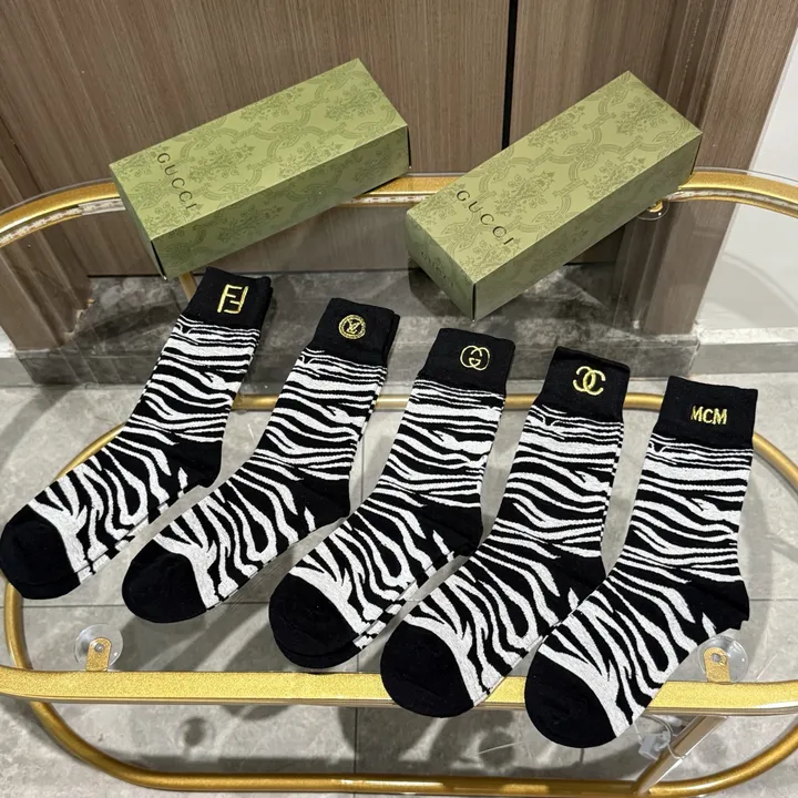 スーパーコピー グッチ 靴下