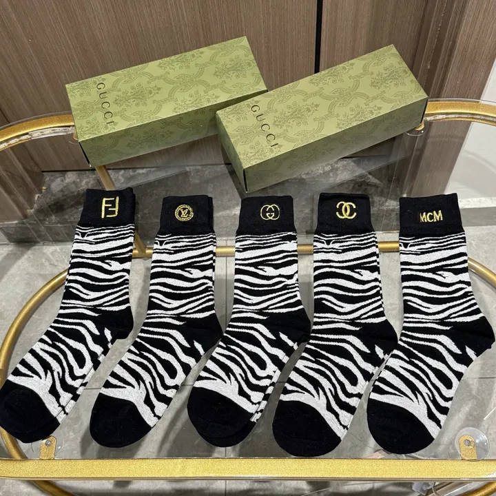 スーパーコピー グッチ 靴下