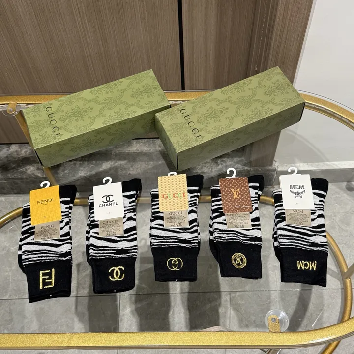 スーパーコピー グッチ 靴下