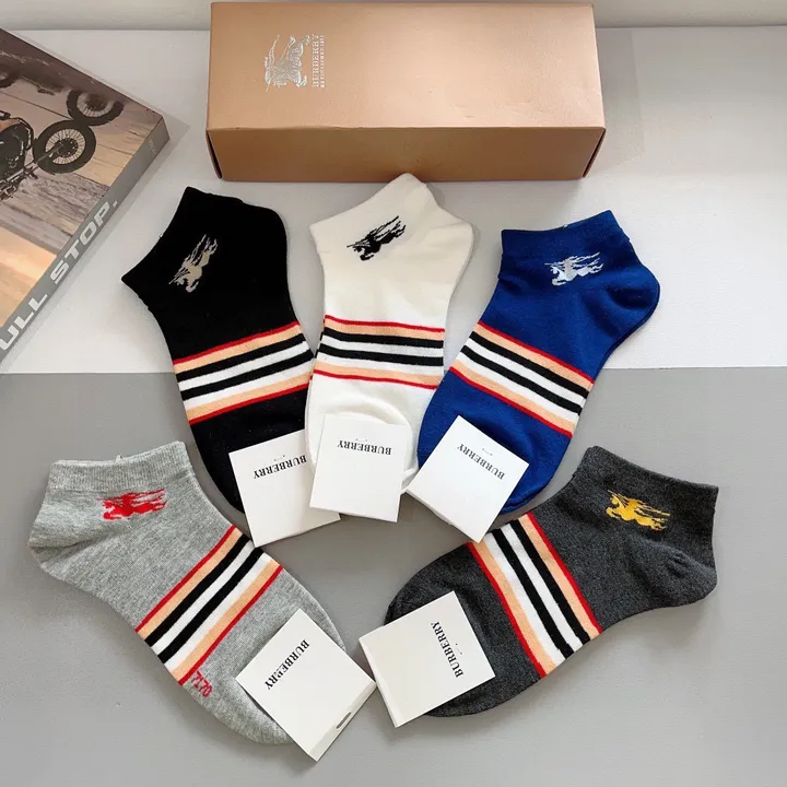 スーパーコピー プラダ 靴下