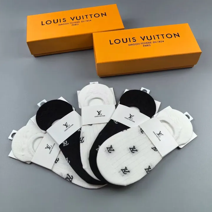 スーパーコピー ルイヴィトン 靴下