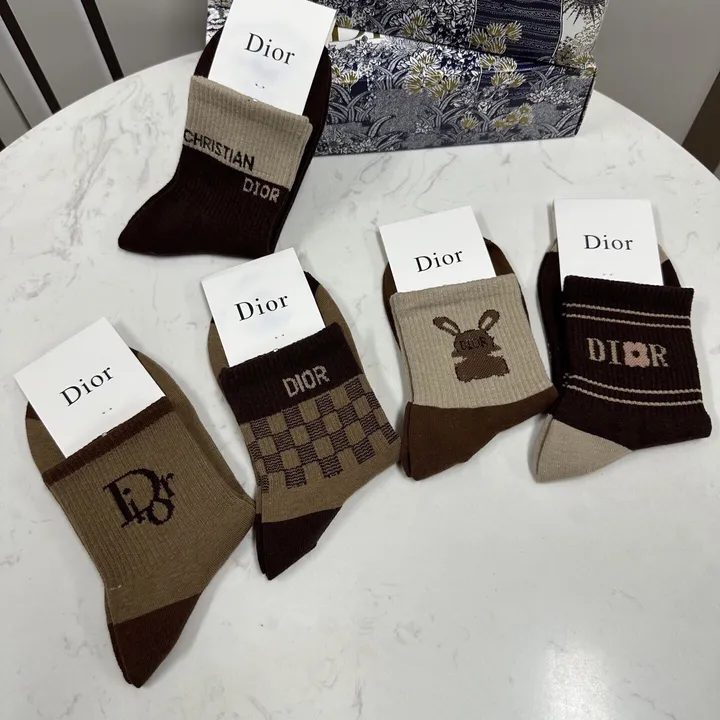 スーパーコピー ディオール 靴下