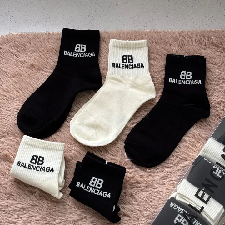 スーパーコピー セリーヌ 靴下